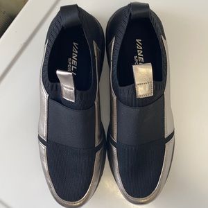 Vaneli sport Avie Shoes